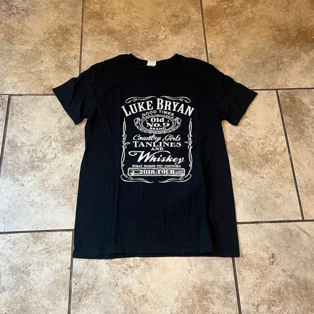 Official Luke Bryan Concert Tour T-Shirt 2018 Whiskey Label Graphic | Size M